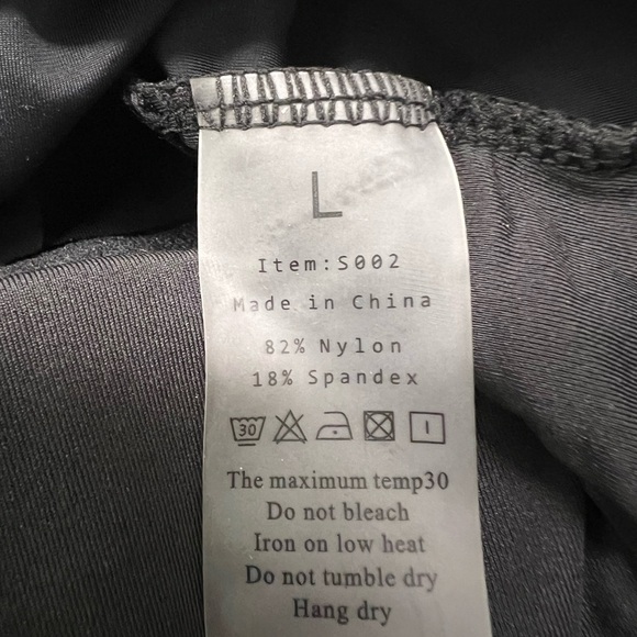 WOMEN’S Flowy Ruffled Flounce Tankini Swimsuit Top - L - Picture 10 of 11